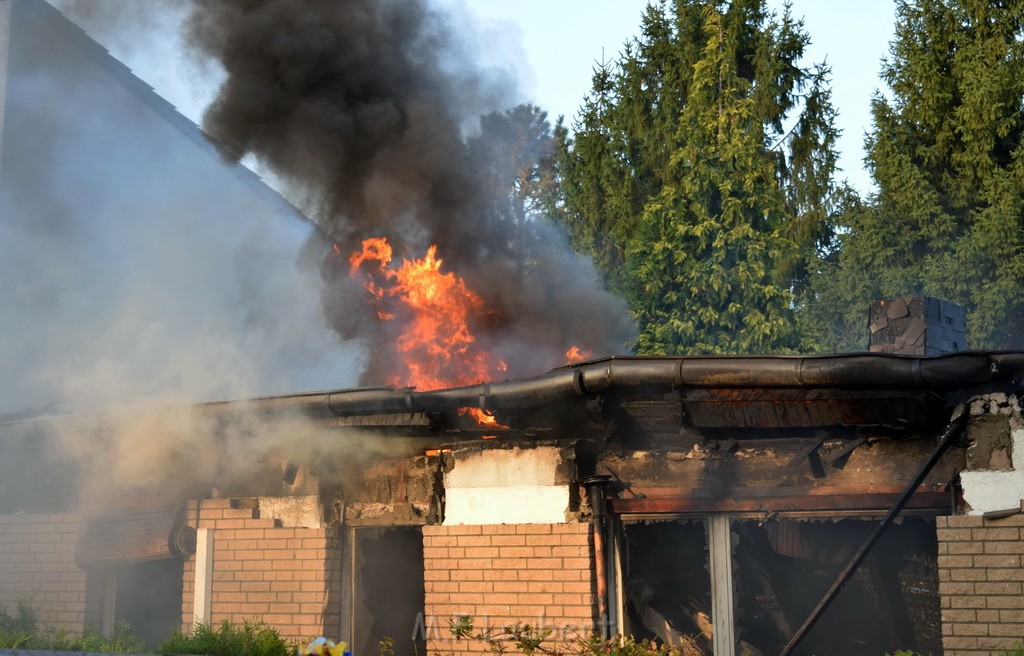 Feuer 2 Y Explo Koeln Hoehenhaus Scheuerhofstr P1426.JPG